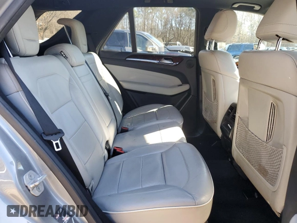 2012 Mercedes-Benz M 550 with VIN 4JGDA7DBXCA044892, listed as a Copart auction lot 43368635 with 214,619 mi miles and Salvage title. Bid and sale history available at DreamBid. Image 11.