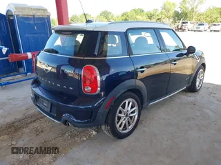 2015 MINI Countryman S z VIN WMWZC5C5XFWP42217, wystawiony jako IAAI lot #41982207 z przebiegiem Nie podano mil oraz . Historia ofert i sprzedaży dostępna na DreamBid. Obrazek 4.