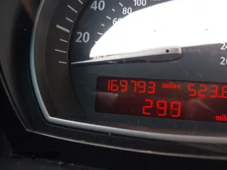 2007 BMW X3 3.0si с VIN WBXPC934X7WJ01095, выставлен на аукционе IAAI как лот 42596666 с пробегом 169 793 миль миль и . История ставок и продаж доступна на DreamBid. Изображение 7.