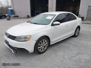 2013 Volkswagen Jetta Sedan SE w/Convenience/Sunroof with VIN 3VWDX7AJ9DM210772, listed as a IAAI auction lot 41151631 with 147,354 mi miles. Bid and sale history available at carsss.com. Image 17.