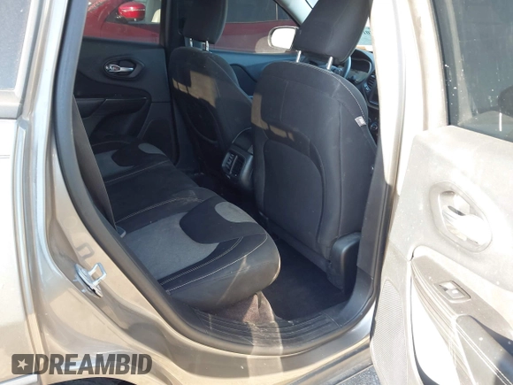 2016 Jeep Cherokee Sport with VIN 1C4PJLAB7GW258181, listed as a IAAI auction lot 42017043 with 154,545 mi miles and . Bid and sale history available at DreamBid. Image 8.
