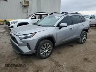 2023 Toyota RAV4 XLE Premium z VIN 2T3C1RFV2PW274162, wystawiony jako Copart lot #55698765 z przebiegiem 26 834 mil mil oraz Szkoda całkowita • Salvage title. Historia ofert i sprzedaży dostępna na DreamBid. Obrazek 1.