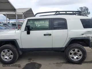 2014 Toyota FJ Cruiser with VIN JTEBU4BF7EK177741, listed as a IAAI auction lot 41871477 with 195,262 mi miles. Bid and sale history available at carsss.com. Image 15.