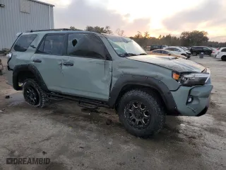 2022 Toyota 4Runner TRD Off Road with VIN JTEPU5JR5N6071613, listed as a Copart auction lot 44065345 with 19,241 mi miles and Non Repairable. Bid and sale history available at carsss.com. Image 4.