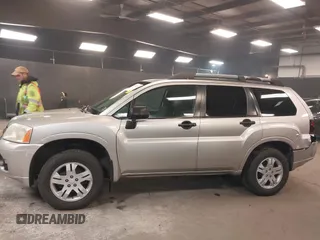 2008 Mitsubishi Endeavor LS z VIN 4A4MN21S48E043584, wystawiony jako IAAI lot #41942783 z przebiegiem 185 338 mil mil oraz . Historia ofert i sprzedaży dostępna na DreamBid. Obrazek 14.