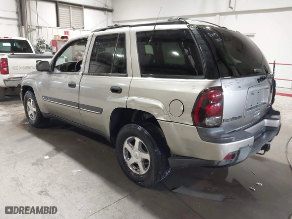 2002 Chevrolet TrailBlazer LTZ with VIN 1GNDT13SX22240103, listed as a IAAI auction lot 41832278 with 478,352 mi miles. Bid and sale history available at carsss.com. Image 3.