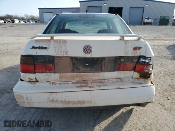 1998 Volkswagen Jetta z VIN 3VWVA81H4WM127083, wystawiony jako Copart lot #88396925 z przebiegiem 192 757 mil mil oraz Szkoda całkowita • Salvage title. Historia ofert i sprzedaży dostępna na DreamBid. Obrazek 6.