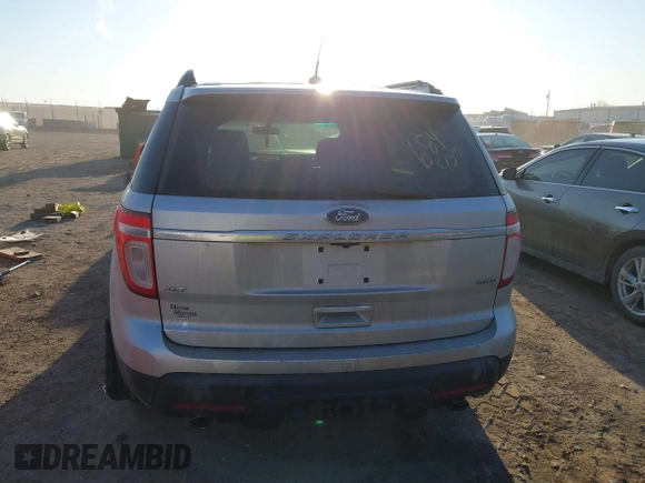 2011 Ford Explorer XLT with VIN 1FMHK8D84BGA77262, listed as a IAAI auction lot 41793864 with 209,804 mi miles and . Bid and sale history available at DreamBid. Image 15.