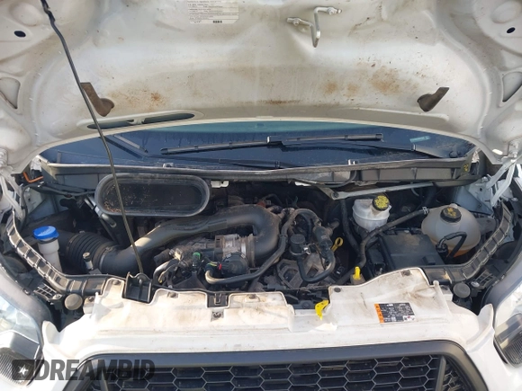 2022 Ford Transit Cargo z VIN 1FTBR3X8XNKA71066, wystawiony jako IAAI lot #41771120 z przebiegiem 87 702 mil mil oraz . Historia ofert i sprzedaży dostępna na DreamBid. Obrazek 9.