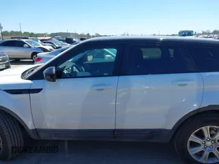 2017 Land Rover Range Rover Evoque SE with VIN SALVP2BG9HH190880, listed as a IAAI auction lot 41720266 with 71,179 mi miles. Bid and sale history available at carsss.com. Image 14.