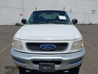1997 Ford F-250 with VIN 2FTFX28L1VCA39065, listed as a IAAI auction lot 42391568 with 260,397 mi miles and . Bid and sale history available at DreamBid. Image 6.