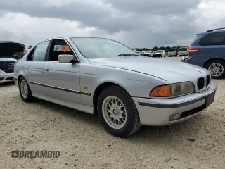 1998 BMW 5 Series 528i with VIN WBADD5326WBV56081, listed as a Copart auction lot 73791134 with 146,776 mi miles and Non Repairable. Bid and sale history available at carsss.com. Image 4.