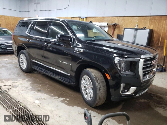 2024 GMC Yukon SLT with VIN 1GKS2BKDXRR331079, listed as a Copart auction lot 79533764 with 8,233 mi miles and Clean Title. Bid and sale history available at carsss.com. Image 4.