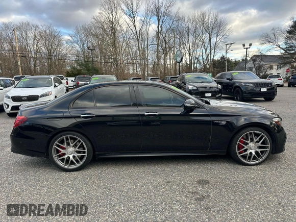2019 Mercedes-Benz E 63 S AMG with VIN WDDZF8KB5KA527232, listed as a Copart auction lot 44852625 with 87,854 mi miles and Clean Title. Bid and sale history available at DreamBid. Image 2.