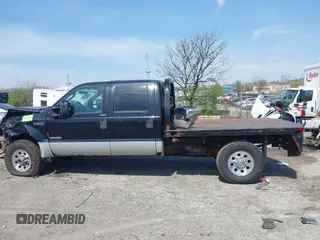 2004 Ford F-350 XL с VIN 1FTSW31P14EA51424, выставлен на аукционе IAAI как лот 42070460 с пробегом Не указан миль и . История ставок и продаж доступна на DreamBid. Изображение 15.