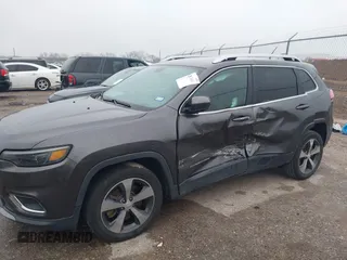 2019 Jeep Cherokee Limited with VIN 1C4PJLDB9KD275094, listed as a IAAI auction lot 41533660 with 75,361 mi miles and . Bid and sale history available at DreamBid. Image 6.