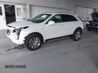 2019 Cadillac XT4 FWD Premium Luxury z VIN 1GYFZCR49KF142039, wystawiony jako IAAI lot #42259448 z przebiegiem 47 620 mil mil oraz . Historia ofert i sprzedaży dostępna na DreamBid. Obrazek 18.