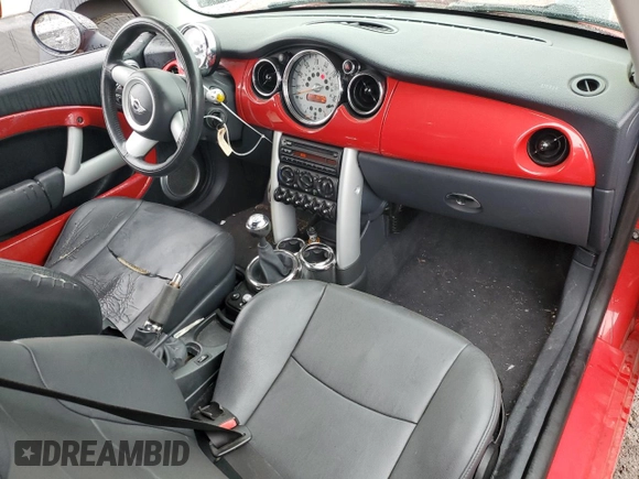 2005 MINI Hardtop S with VIN WMWRE33525TD99548, listed as a Copart auction lot 54778205 with 187,150 mi miles and Salvage title. Bid and sale history available at DreamBid. Image 8.