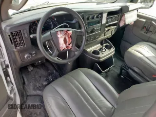 2020 Chevrolet Express Cargo with VIN 1GCWGAFG3L1253909, listed as a Copart auction lot 51053565 with 151,351 mi miles and Clean title. Bid and sale history available at DreamBid. Image 8.