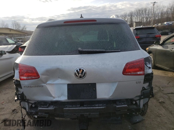 2017 Volkswagen Touareg Sport with VIN WVGEF7BP1HD006980, listed as a Copart auction lot 37464813 with Not Provided miles and . Bid and sale history available at DreamBid. Image 6.