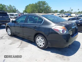2010 Nissan Altima 2.5 SL with VIN 1N4AL2AP8AC146641, listed as a IAAI auction lot 42061714 with 88,858 mi miles. Bid and sale history available at carsss.com. Image 3.