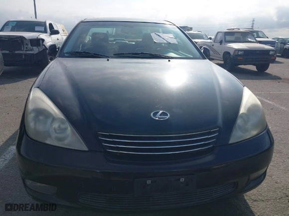 2002 Lexus ES 300 with VIN JTHBF30G120007837, listed as a IAAI auction lot 41903247 with 116,481 mi miles. Bid and sale history available at carsss.com. Image 6.