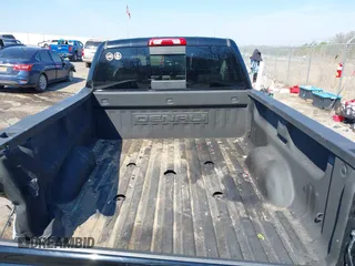 2019 GMC Sierra 2500HD Denali with VIN 1GT12SEY3KF207121, listed as a IAAI auction lot 38782753 with 87,337 mi miles. Bid and sale history available at carsss.com. Image 8.