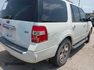 2008 Ford Expedition SSV с VIN 1FMFU15528LA43415, выставлен на аукционе IAAI как лот 42372235 с пробегом 281 819 миль миль и . История ставок и продаж доступна на DreamBid. Изображение 6.
