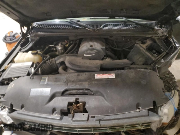 2002 Chevrolet Suburban LS with VIN 3GNFK16Z72G174749, listed as a Copart auction lot 87416144 with 0 mi miles and Non Repairable. Bid and sale history available at carsss.com. Image 11.