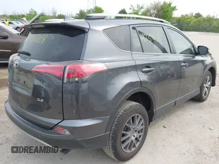 2018 Toyota RAV4 XLE с VIN JTMWFREV2JD112875, выставлен на аукционе IAAI как лот 42396084 с пробегом 108 040 миль миль и . История ставок и продаж доступна на DreamBid. Изображение 4.