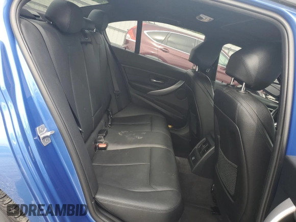 2013 BMW 3 Series 328i xDrive with VIN WBA3B3C58DF536503, listed as a Copart auction lot 61086675 with 86,664 mi miles and Salvage title. Bid and sale history available at DreamBid. Image 10.