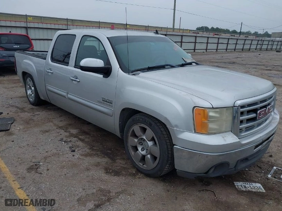 2011 GMC Sierra 1500 SLE with VIN 3GTP1VE03BG167260, listed as a IAAI auction lot 41421749 with 207,341 mi miles. Bid and sale history available at carsss.com. Image 1.