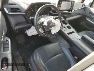 2021 Toyota Sienna XSE with VIN 5TDXSKFC8MS039072, listed as a Copart auction lot 74714394 with 41,670 mi miles and Salvage Title. Bid and sale history available at carsss.com. Image 8.