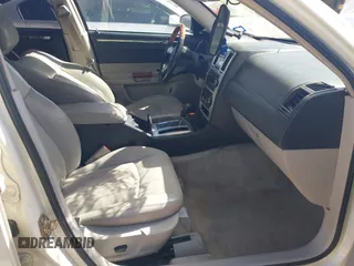 2005 Chrysler 300 with VIN 2C3JA63H55H575644, listed as a IAAI auction lot 41832290 with 184,108 mi miles. Bid and sale history available at carsss.com. Image 5.