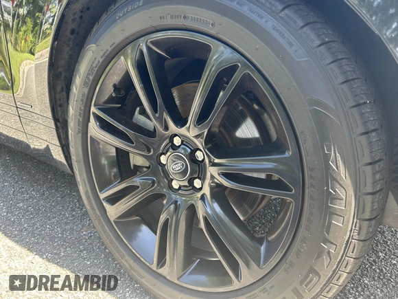 2019 Land Rover Range Rover Velar R-Dynamic SE with VIN SALYL2FV1KA210203, listed as a IAAI auction lot 42564130 with 40,763 mi miles and . Bid and sale history available at DreamBid. Image 13.