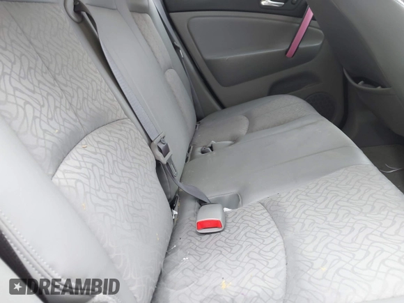 2007 Saturn VUE V6 z VIN 5GZCZ63407S834299, wystawiony jako IAAI lot #41559234 z przebiegiem 79 278 mil mil oraz . Historia ofert i sprzedaży dostępna na DreamBid. Obrazek 8.