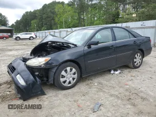 2005 Toyota Camry LE z VIN 4T1BE30K75U635077, wystawiony jako Copart lot #56456045 z przebiegiem 223 619 mil mil oraz Szkoda całkowita • Salvage title. Historia ofert i sprzedaży dostępna na DreamBid. Obrazek 1.
