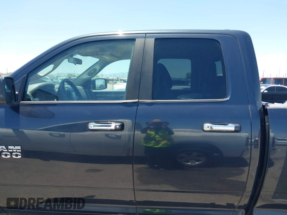 2018 Ram 1500 Big Horn с VIN 1C6RR7GG3JS319415, выставлен на аукционе IAAI как лот 42517862 с пробегом 117 906 миль миль и . История ставок и продаж доступна на DreamBid. Изображение 15.
