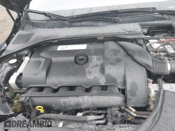 2012 Volvo S60 T6 with VIN YV1902FH4C2057577, listed as a IAAI auction lot 40925761 with 113,682 mi miles. Bid and sale history available at carsss.com. Image 10.