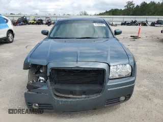 2005 Chrysler 300 with VIN 2C3JA53G95H616536, listed as a Copart auction lot 51099885 with 186,749 mi miles and Salvage Title. Bid and sale history available at carsss.com. Image 5.