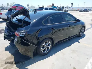 2021 Kia Forte LXS с VIN 3KPF24ADXME342033, выставлен на аукционе IAAI как лот 42666881 с пробегом 68 910 миль миль и . История ставок и продаж доступна на DreamBid. Изображение 4.