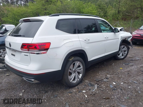 2023 Volkswagen Atlas SE with VIN 1V2HP2CA2PC509044, listed as a IAAI auction lot 41987805 with 50,080 mi miles and . Bid and sale history available at DreamBid. Image 4.