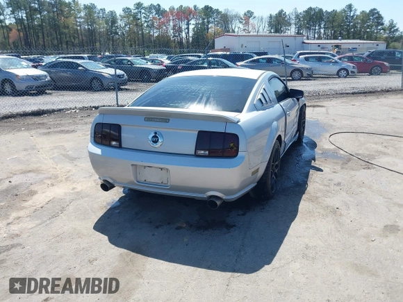 2006 Ford Mustang GT Deluxe with VIN 1ZVFT82H065247658, listed as a IAAI auction lot 41930064 with 167,308 mi miles and . Bid and sale history available at carsss.com. Image 4.