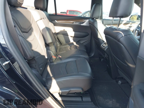 2021 Cadillac XT6 Premium Luxury with VIN 1GYKPFRS9MZ141298, listed as a IAAI auction lot 41304705 with 87,470 mi miles. Bid and sale history available at carsss.com. Image 8.