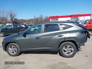 2023 Hyundai Tucson SEL z VIN 5NMJBCAE5PH237670, wystawiony jako IAAI lot #41747912 z przebiegiem 21 607 mil mil oraz . Historia ofert i sprzedaży dostępna na DreamBid. Obrazek 15.