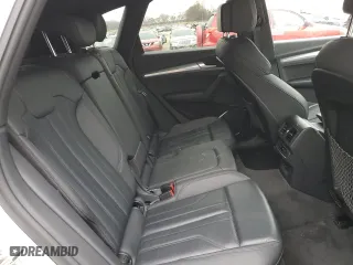 2020 Audi Q5 Premium with VIN WA1ANAFY1L2105979, listed as a Copart auction lot 44943225 with 24,324 mi miles and Salvage Title. Bid and sale history available at carsss.com. Image 11.