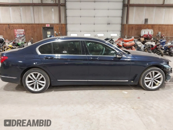 2017 BMW 7 Series ALPINA B7 xDrive with VIN WBA7F2C51HG422682, listed as a IAAI auction lot 42341486 with 117,722 mi miles and . Bid and sale history available at DreamBid. Image 14.