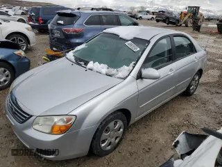 2009 Kia Spectra LX with VIN KNAFE222X95638694, listed as a Copart auction lot 48963095 with 190,809 mi miles and Clean Title. Bid and sale history available at carsss.com. Image 1.