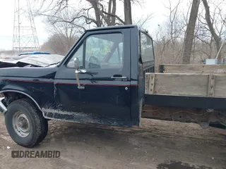 1990 Ford F-250 with VIN 1FTEF26N4LLB10443, listed as a IAAI auction lot 41724152 with 648,598 mi miles and . Bid and sale history available at DreamBid. Image 15.