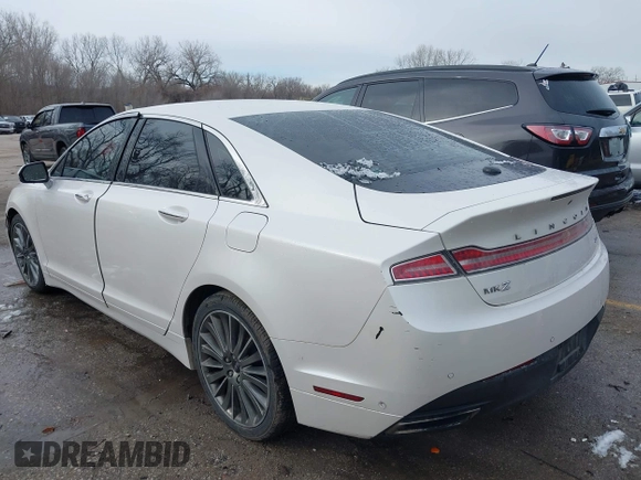 2013 Lincoln MKZ z VIN 3LN6L2G97DR823270, wystawiony jako IAAI lot #41746880 z przebiegiem 225 618 mil mil oraz . Historia ofert i sprzedaży dostępna na DreamBid. Obrazek 3.
